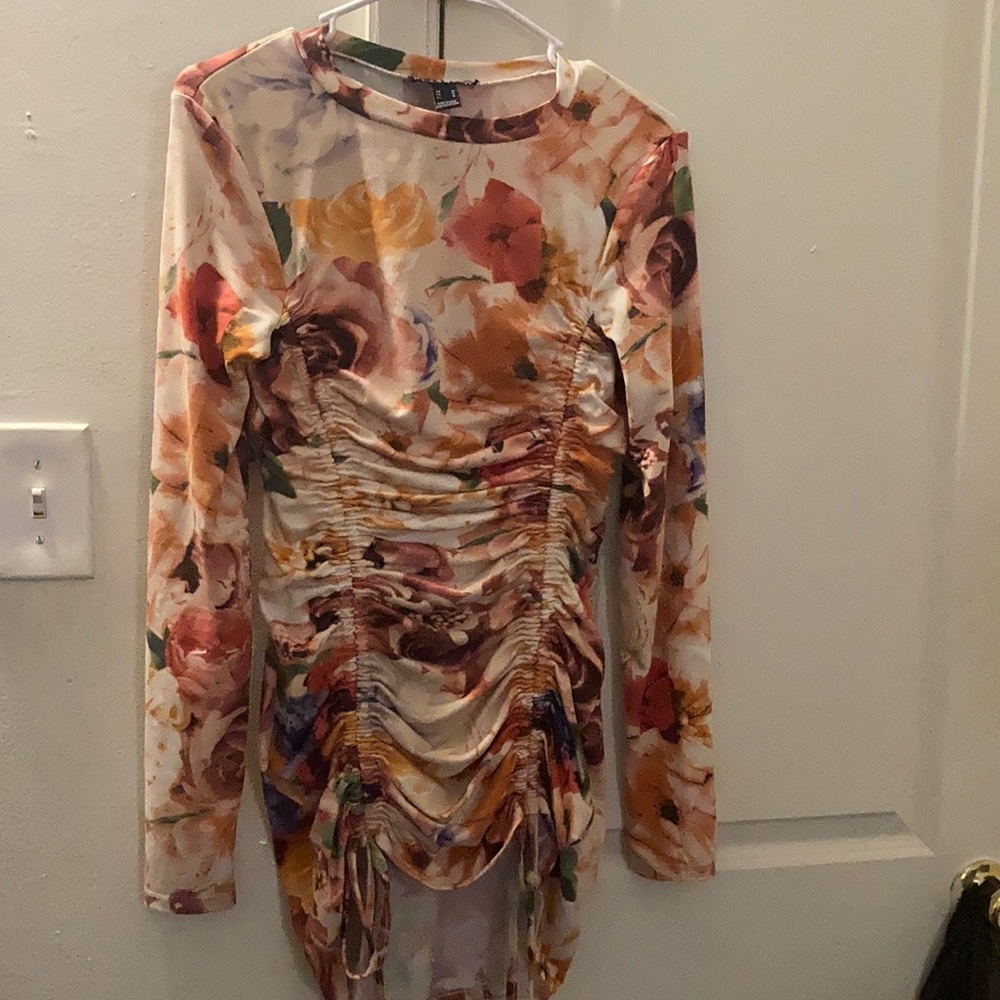 Long sleeve Floral dress Very stretchy